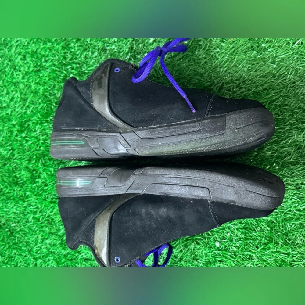 Size 9- Jordan Team Elite 3 Low Black‎ Concord